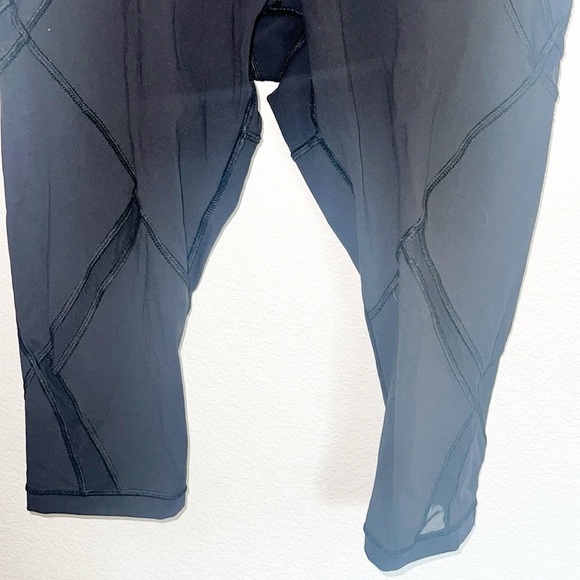 Lululemon Black Cropped Mesh Detail Women’s Gummy Logo Leggings - Picture 3 of 8